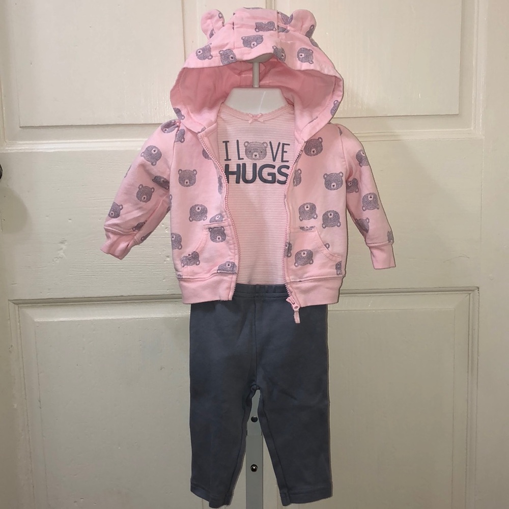 Carter’s 3 pc “I Love Hugs” Set - 6M